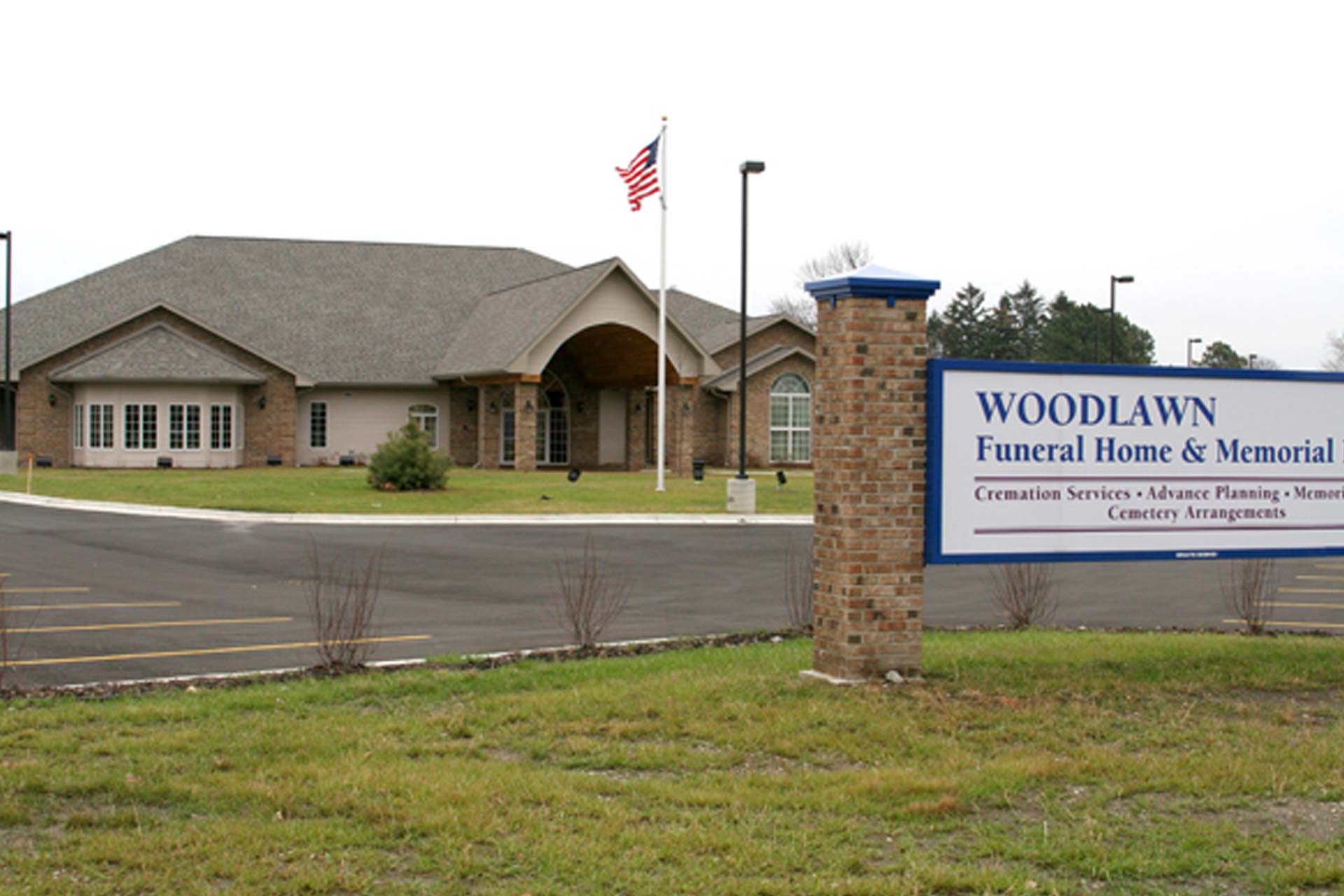 woodlawn-funeral-home-04-1920x1280